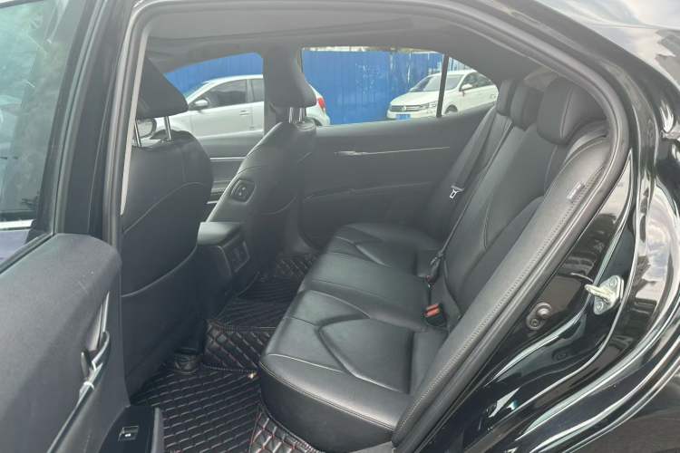 Used Toyota Camry 2019 2.5G Luxury Edition China VI Standard Interior 4