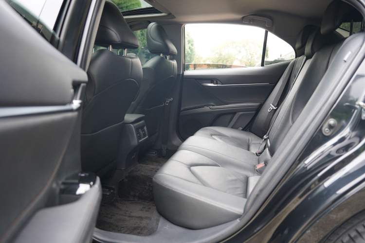 Used Toyota Camry 2019 Revised Version 2.0G Luxury Edition Interior 5