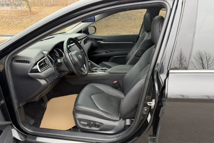 Used Toyota Camry 2019 2.0G Luxury Edition China VI Standard Interior 6