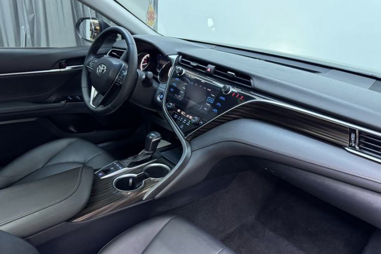 Used Toyota Camry 2019 Revised Version 2.5G Luxury Edition Interior 6
