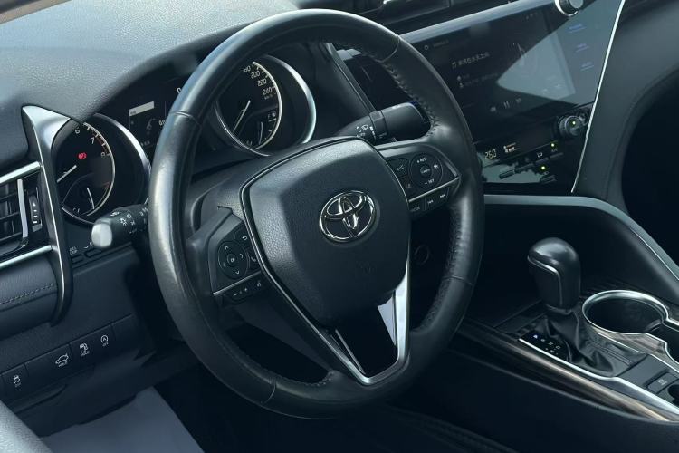 Used Toyota Camry 2019 Revised Version 2.0G Luxury Edition Interior 6
