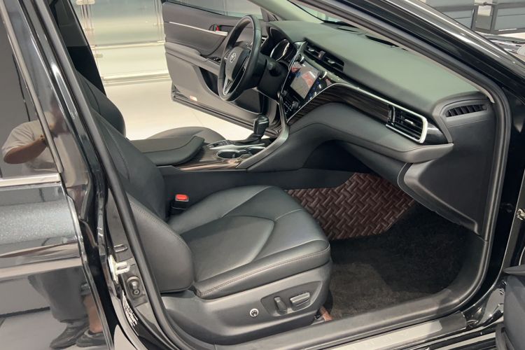 Used Toyota Camry 2019 Revised Version 2.5G Luxury Edition Interior 8