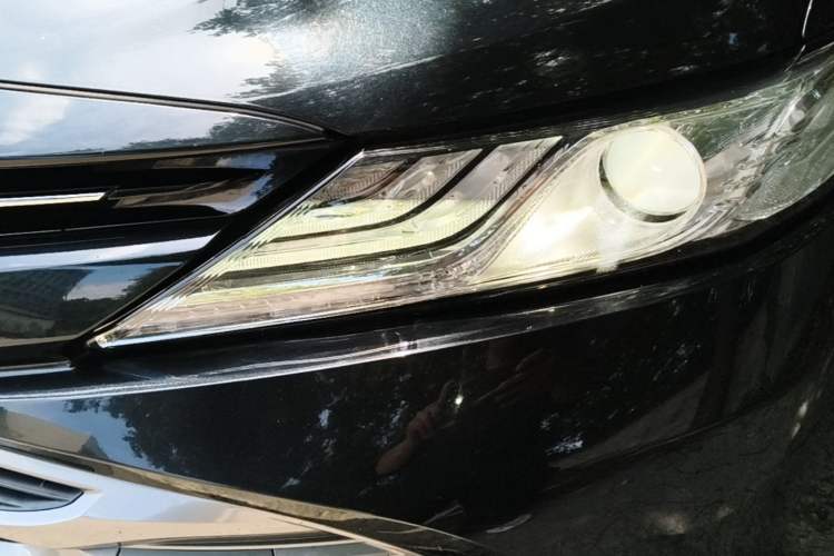 Used Toyota Camry 2019 Revised Version 2.0G Luxury Edition Left Front Headlight