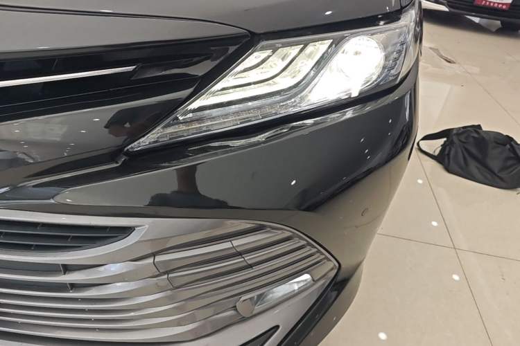 Used Toyota Camry 2019 Dual-Engine 2.5 HG Luxury Edition China VI Standard Left Front Headlight
