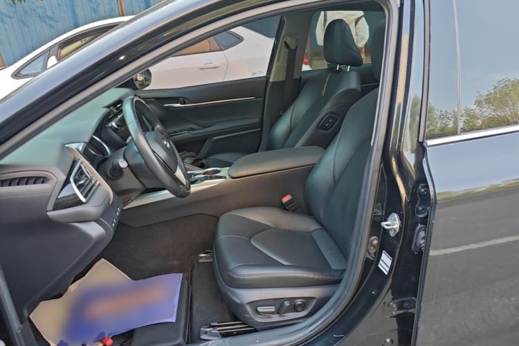 Used Toyota Camry 2019 Revised Version Dual-Engine 2.5 HG Luxury Edition Left Front Seat
