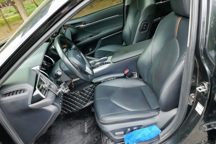 Used Toyota Camry 2019 Revised Version Dual-Engine 2.5 HG Luxury Edition Left Front Seat