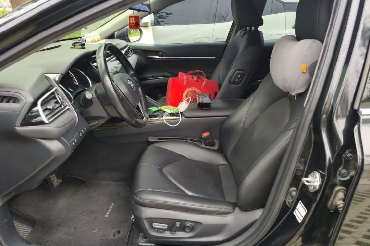 Used Toyota Camry 2019 Revised Version 2.0G Luxury Edition Left Front Seat