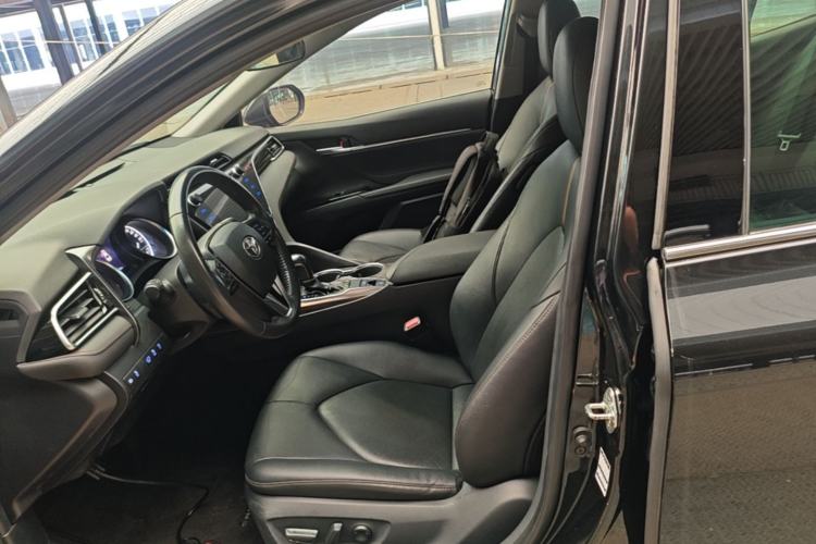 Used Toyota Camry 2019 Revised Version 2.0G Luxury Edition Left Front Seat