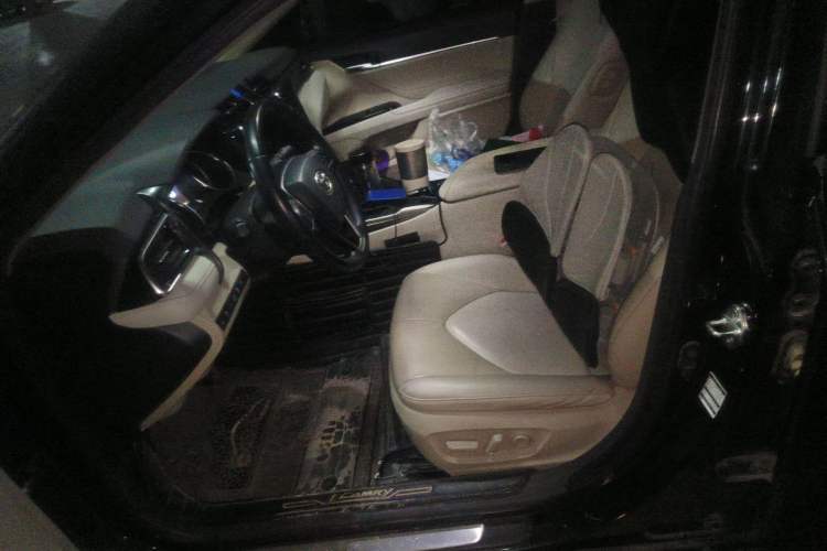Used Toyota Camry 2019 2.0G Luxury Edition China VI Standard Left Front Seat