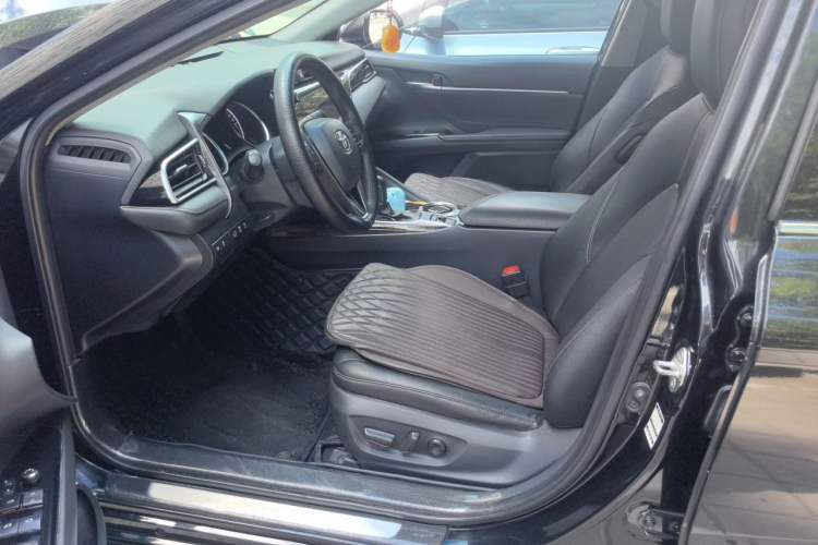 Used Toyota Camry 2019 Revised Version 2.0G Luxury Edition Left Front Seat