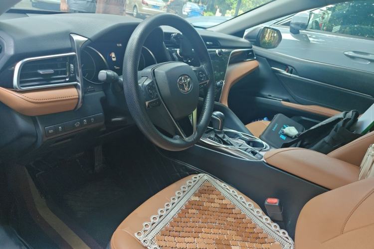 Used Toyota Camry 2019 Revised Version 2.0G Luxury Edition Left Front Seat