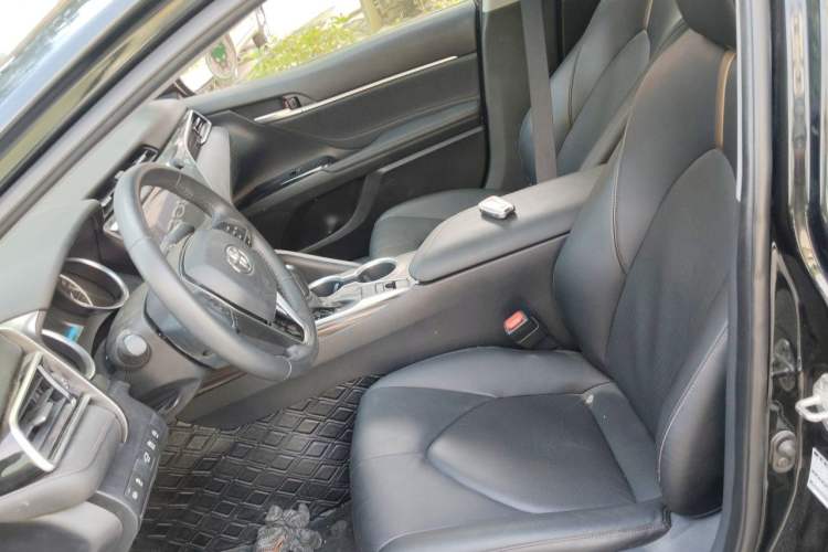 Used Toyota Camry 2019 Revised Version 2.0G Luxury Edition Left Front Seat