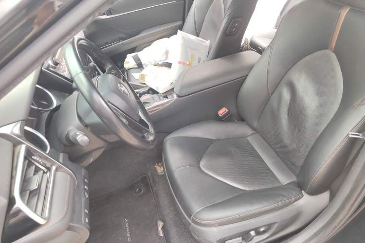 Used Toyota Camry 2019 2.5G Luxury Edition China VI Standard Left Front Seat