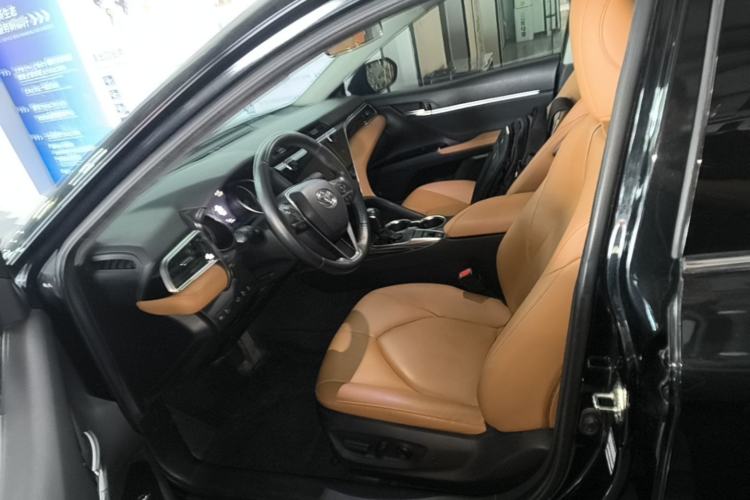 Used Toyota Camry 2019 Revised Version 2.0G Luxury Edition Left Front Seat