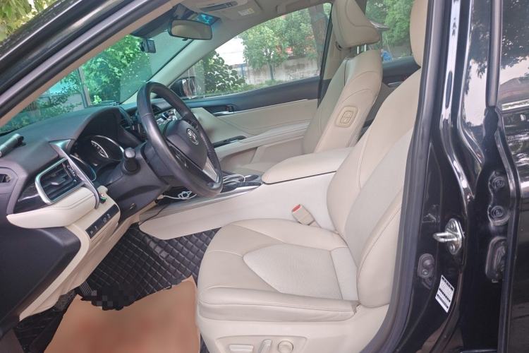 Used Toyota Camry 2019 Dual-Engine 2.5 HG Luxury Edition China VI Standard Left Front Seat