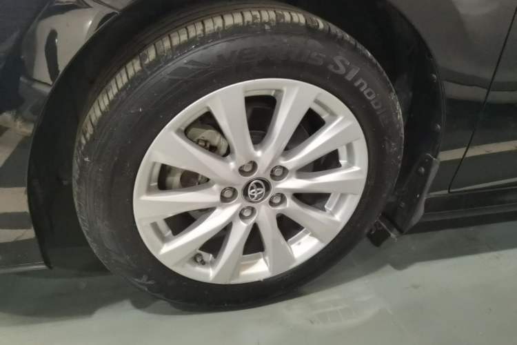 Used Toyota Camry 2019 Revised Version 2.0G Luxury Edition Left Front Wheel Hub