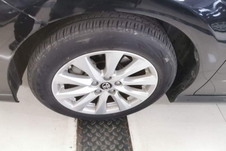 Used Toyota Camry 2019 2.0G Luxury Edition China VI Standard Left Front Wheel Hub
