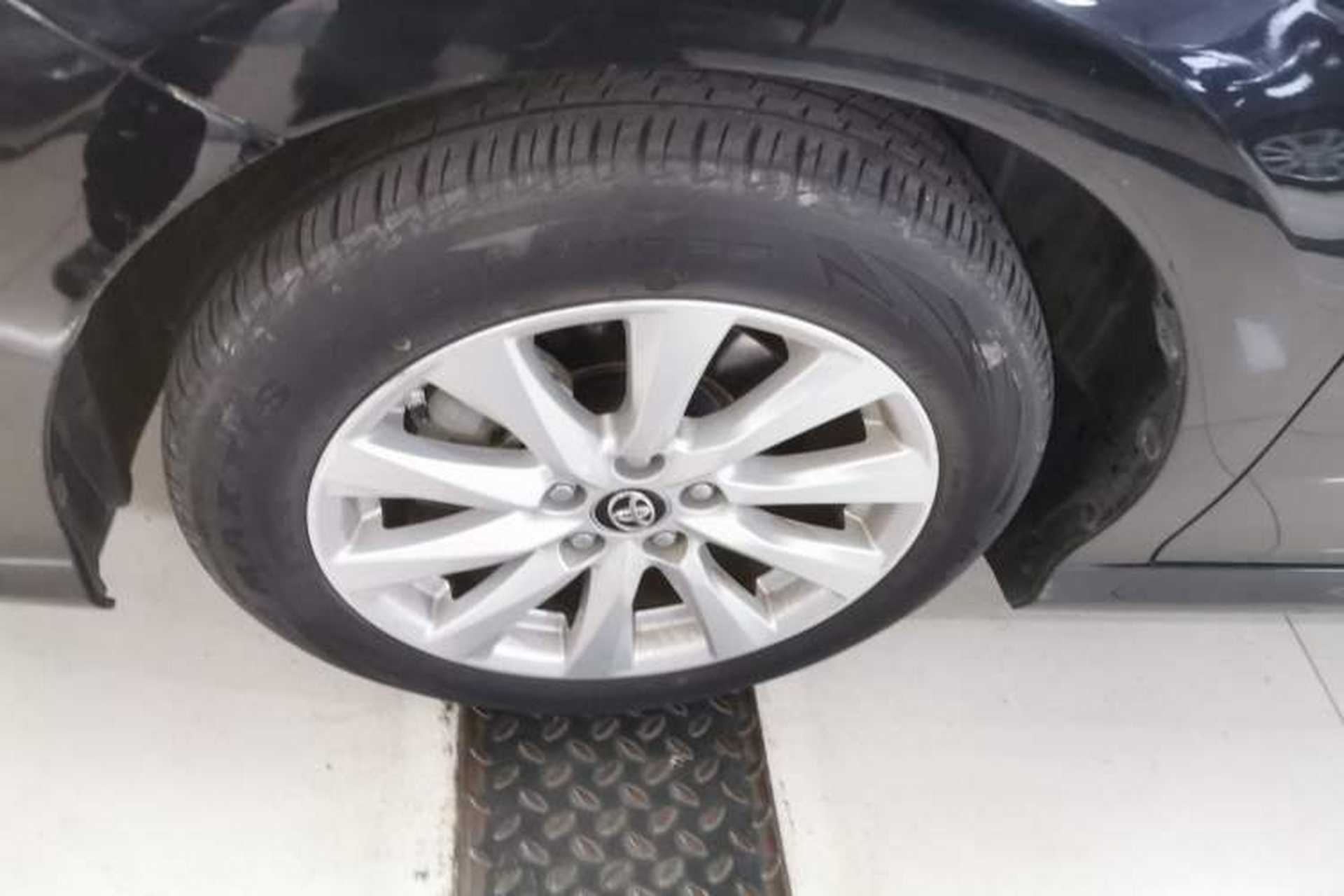 Used Toyota Camry 2019 2.0G Luxury Edition China VI Standard Left Front Wheel Hub