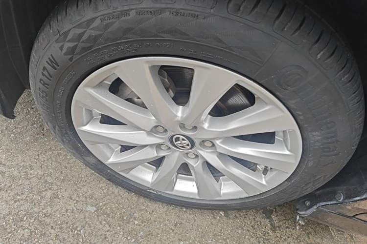 Used Toyota Camry 2019 Revised Version 2.0G Luxury Edition Left Front Wheel Hub
