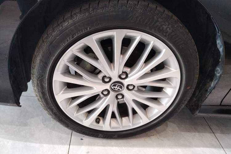 Used Toyota Camry 2019 2.5G Luxury Edition China VI Standard Left Front Wheel Hub