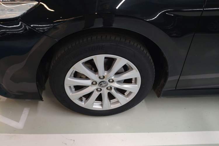 Used Toyota Camry 2019 Revised Version 2.0G Luxury Edition Left Front Wheel Hub