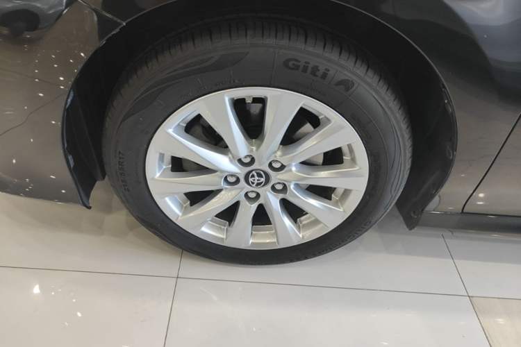 Used Toyota Camry 2019 2.0G Luxury Edition China V Standard Left Front Wheel Hub