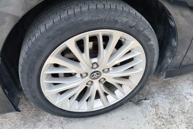 Used Toyota Camry 2019 2.5G Luxury Edition China VI Standard Left Front Wheel Hub