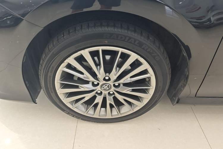 Used Toyota Camry 2019 Dual-Engine 2.5 HG Luxury Edition China VI Standard Left Front Wheel Hub