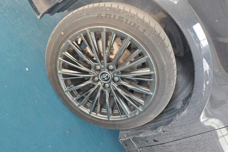 Used Toyota Camry 2019 Revised Version 2.5G Luxury Edition Left Front Wheel Hub