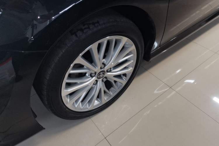 Used Toyota Camry 2019 2.5G Luxury Edition China VI Standard Left Front Wheel Hub