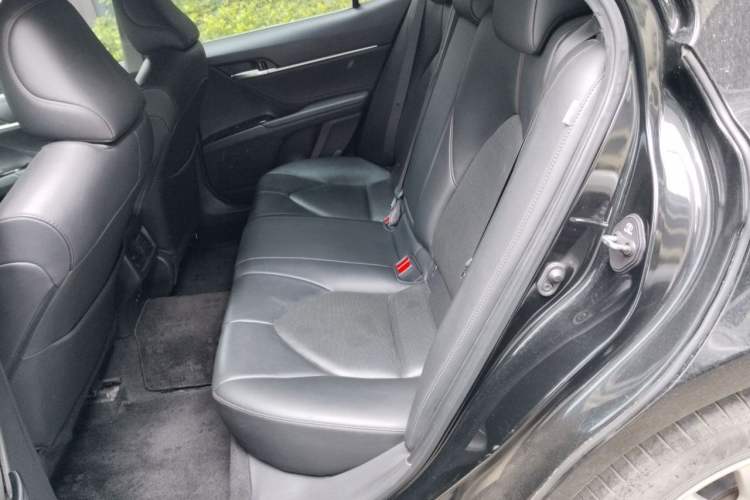 Used Toyota Camry 2019 2.0G Luxury Edition China VI Standard Left Rear Seat
