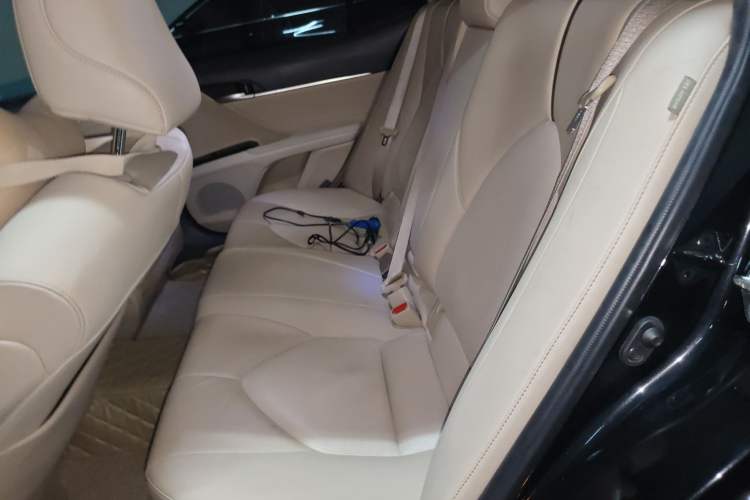 Used Toyota Camry 2019 2.0G Luxury Edition China VI Standard Left Rear Seat
