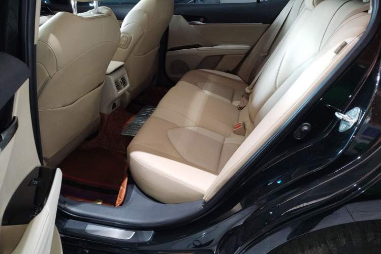 Used Toyota Camry 2019 2.5G Luxury Edition China VI Standard Left Rear Seat