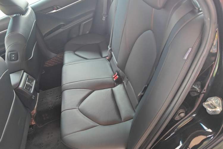 Used Toyota Camry 2019 2.0G Luxury Edition China VI Standard Left Rear Seat