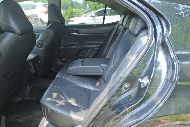 Used Toyota Camry 2019 2.0G Luxury Edition China VI Standard Left Rear Seat