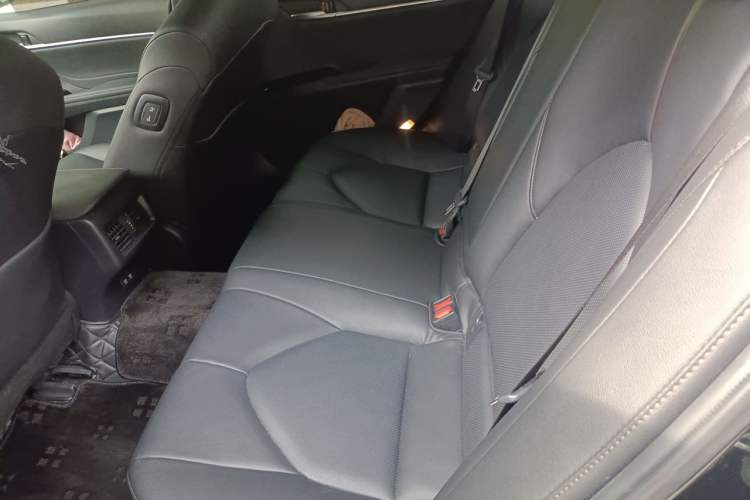Used Toyota Camry 2019 2.5G Luxury Edition China VI Standard Left Rear Seat