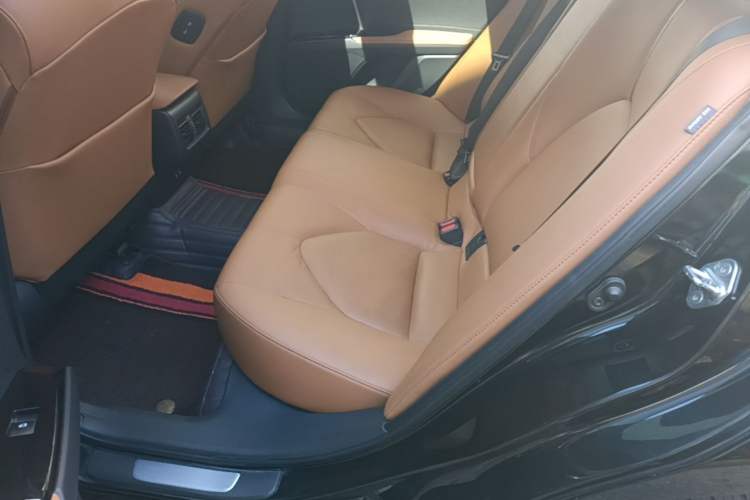 Used Toyota Camry 2019 Revised Version 2.5G Luxury Edition Left Rear Seat