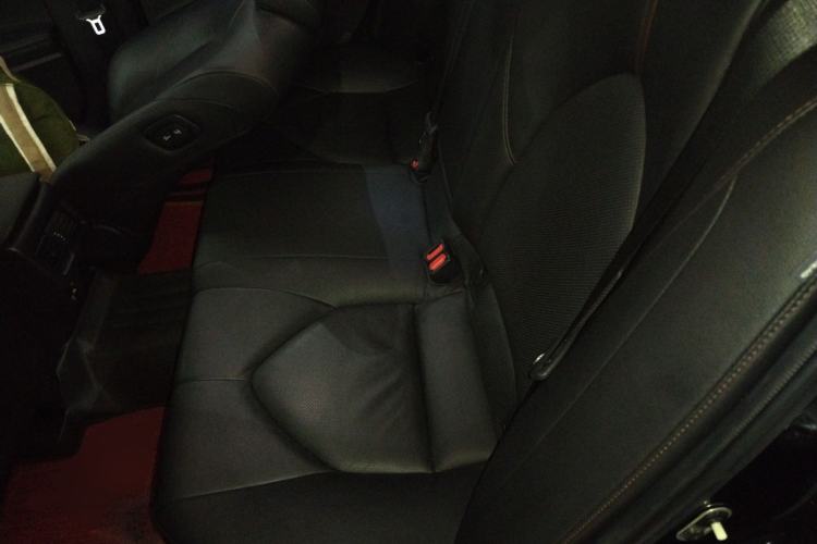 Used Toyota Camry 2019 Revised Version 2.0G Luxury Edition Left Rear Seat
