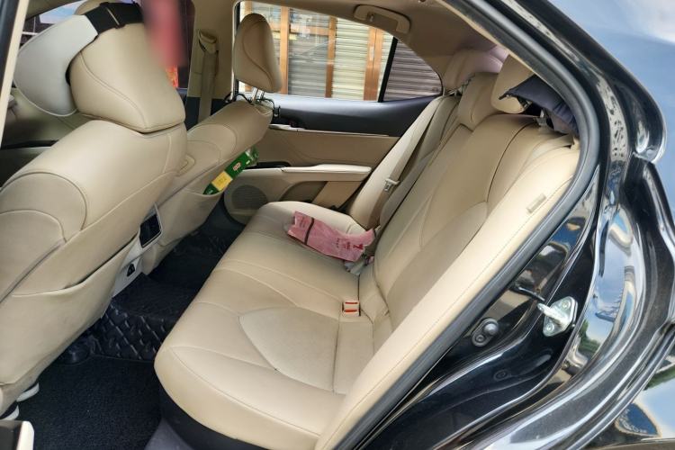 Used Toyota Camry 2019 Dual-Engine 2.5 HG Luxury Edition China V Standard Left Rear Seat
