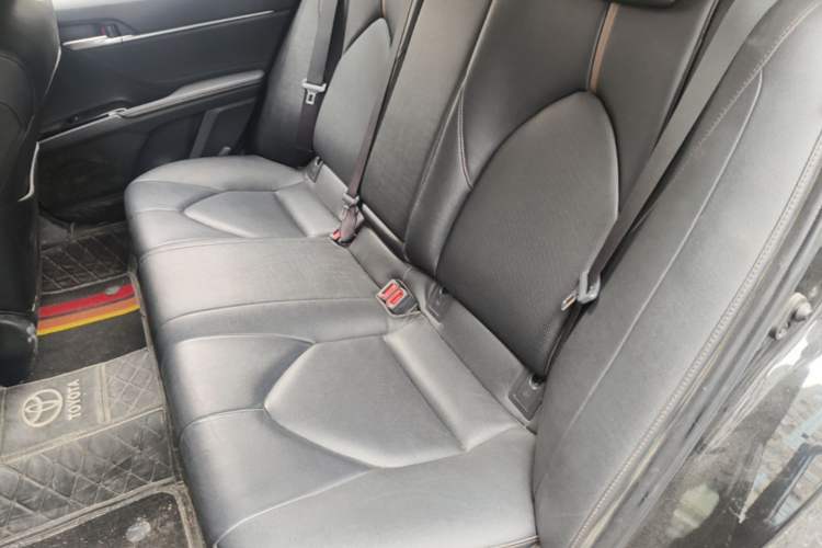 Used Toyota Camry 2019 Revised Version 2.0G Luxury Edition Left Rear Seat