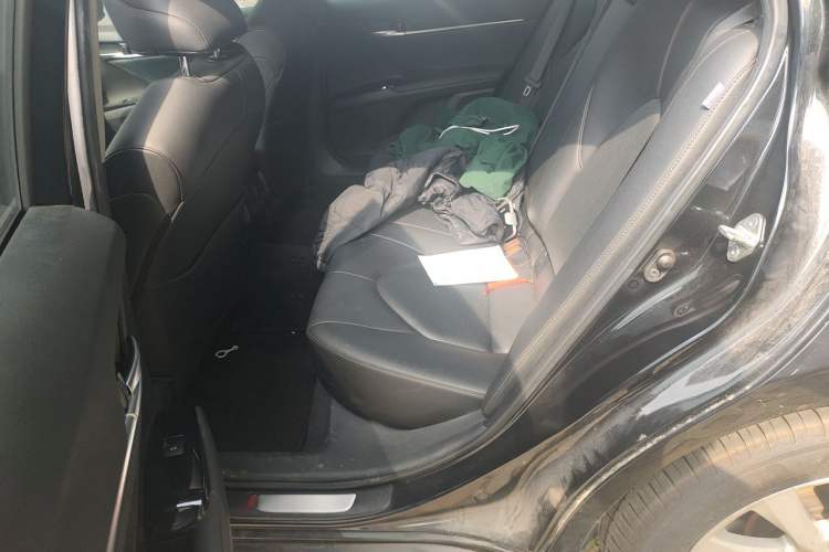 Used Toyota Camry 2019 2.0G Luxury Edition China VI Standard Left Rear Seat