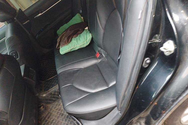 Used Toyota Camry 2019 Revised Version 2.0G Luxury Edition Left Rear Seat