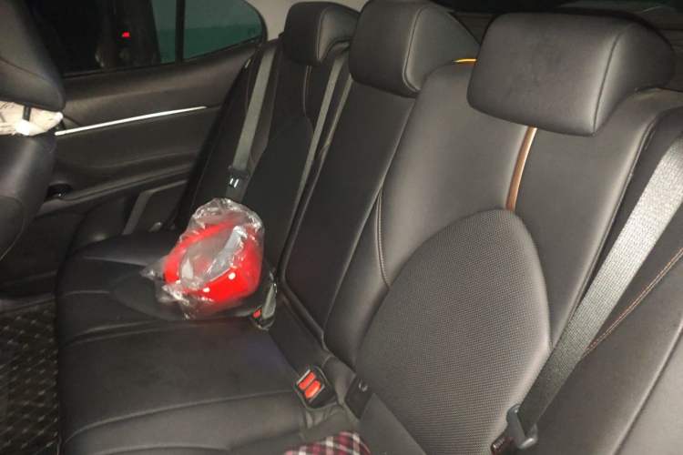 Used Toyota Camry 2019 2.5G Luxury Edition China VI Standard Left Rear Seat