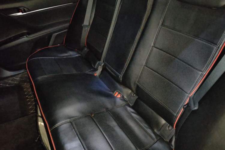 Used Toyota Camry 2019 Revised Version 2.0G Luxury Edition Left Rear Seat