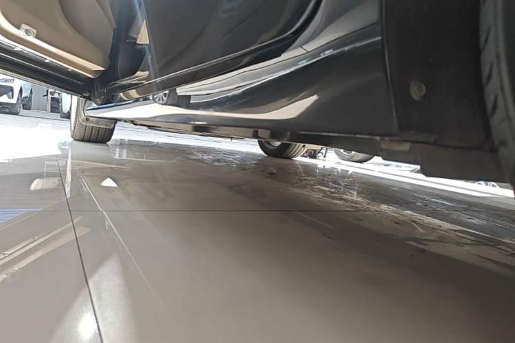 Used Toyota Camry 2019 2.5G Luxury Edition China VI Standard Left Side Sill