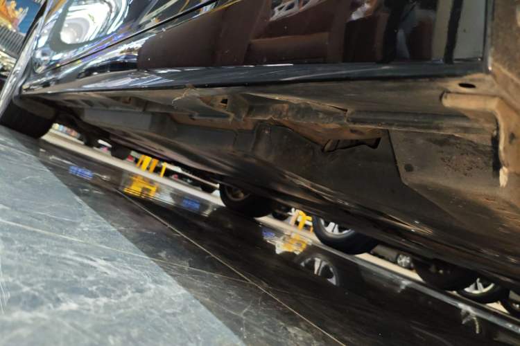 Used Toyota Camry 2019 Revised Version 2.5G Luxury Edition Left Side Sill