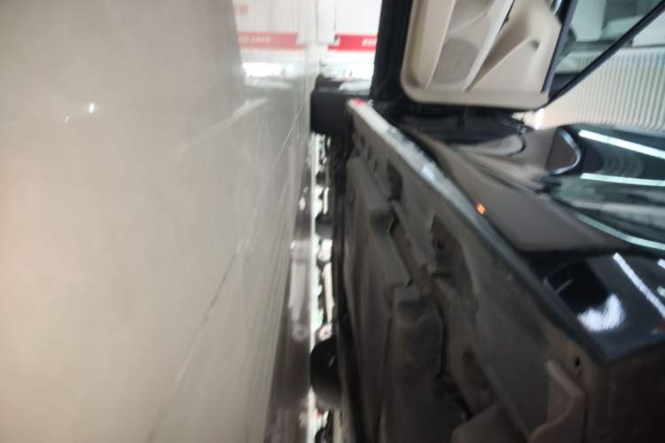 Used Toyota Camry 2019 2.0E Elite Edition China VI Standard Left Side Sill