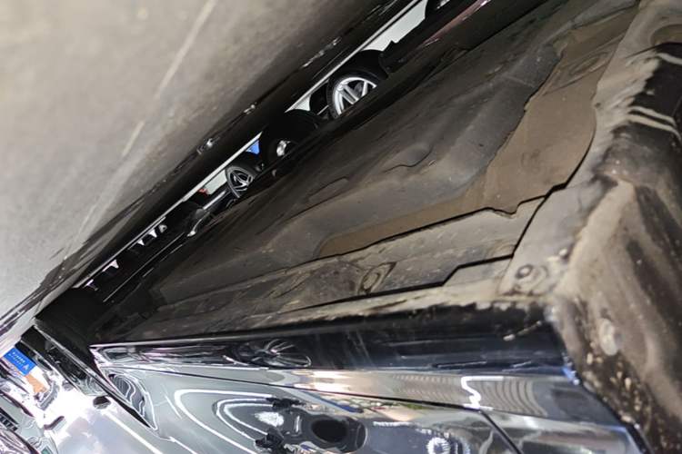 Used Toyota Camry 2019 2.0G Luxury Edition China VI Standard Left Side Sill