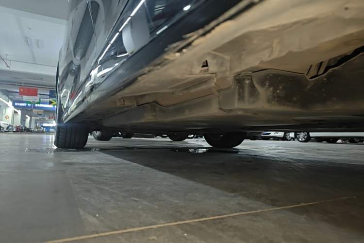 Used Toyota Camry 2019 Revised Version 2.0G Luxury Edition Left Side Sill
