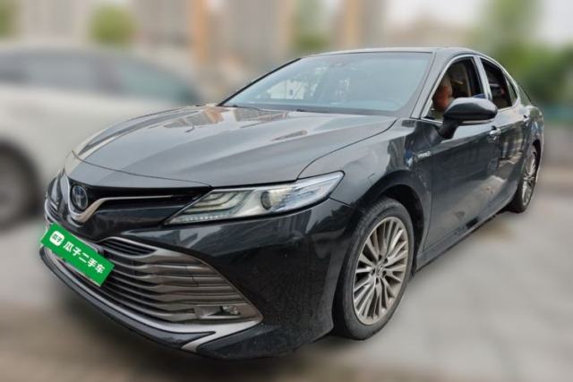 Toyota Camry 2019 Dual-Engine 2.5 HG Luxury Edition China VI Standard مستعملة